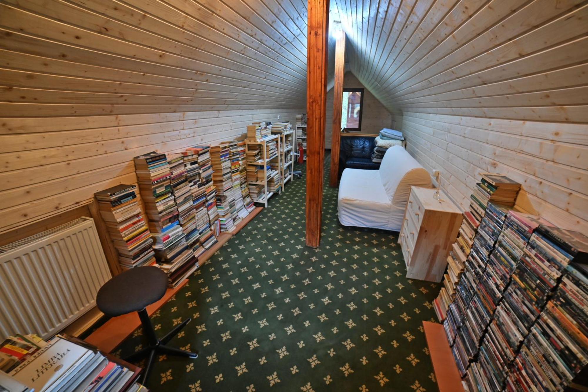Casa De Vacanta Satic Piatra Craiului La Doi Viermi Exteriör bild