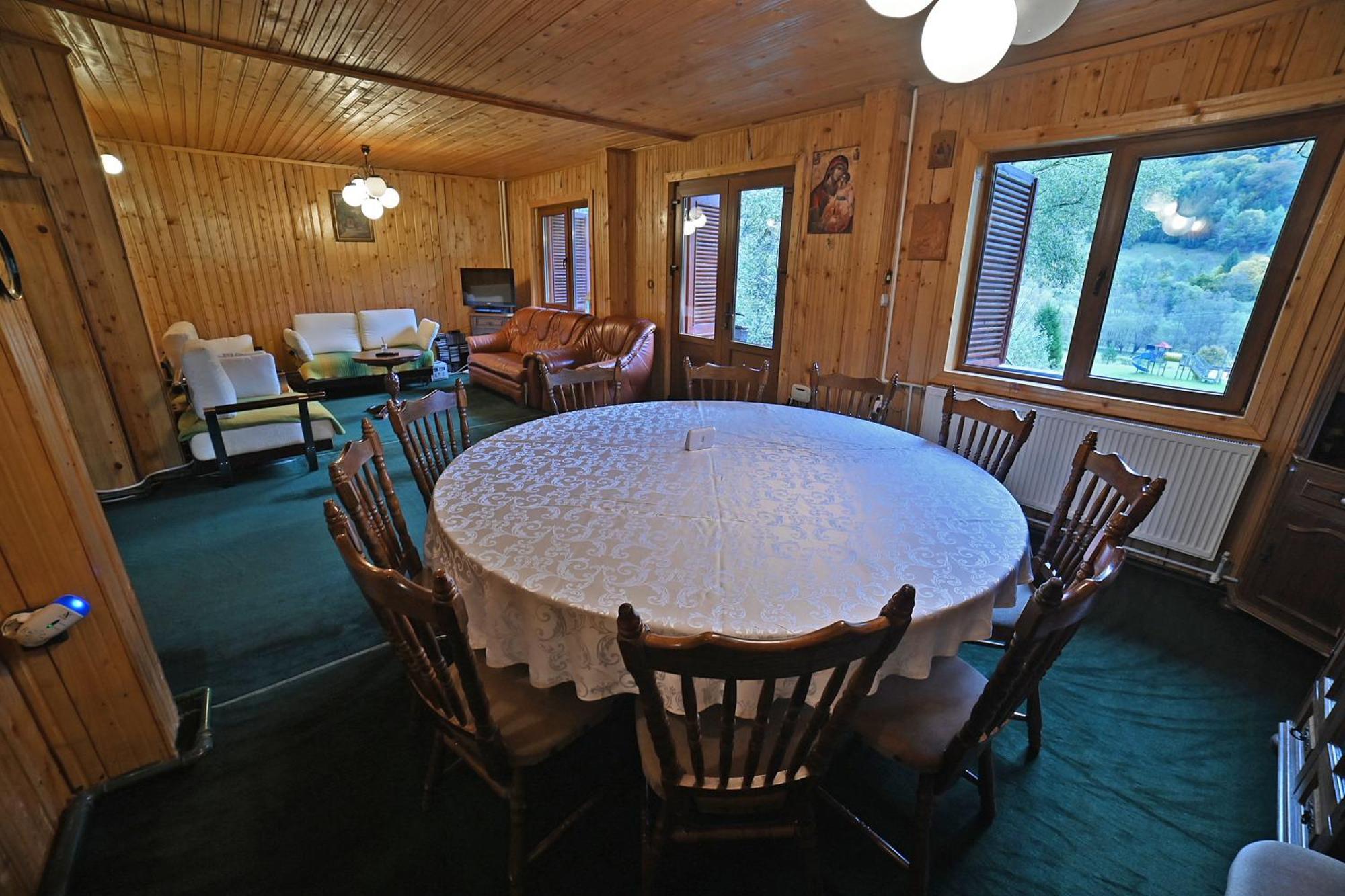 Casa De Vacanta Satic Piatra Craiului La Doi Viermi Exteriör bild